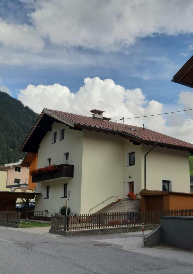 Ferienwohnung Eller 79 Vals Luaran gambar